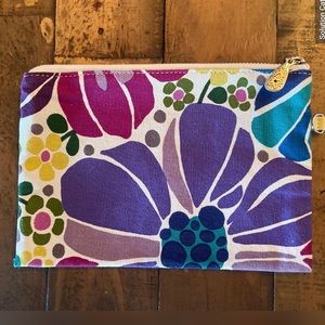 NWOT Brighton makeup bag